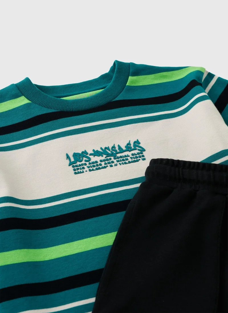 ماتلان Boys Green Stripe Top & Short Set