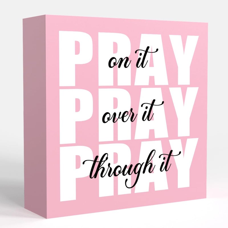 Krollma Pink Office Desk Accessories Decor Sign Pink Dorm Room Decor for Women Bathroom Decoration Inspirational Christian Gifts for Women Boss Pray on it Wooden Sign Bible Verse Wall Art Decoration