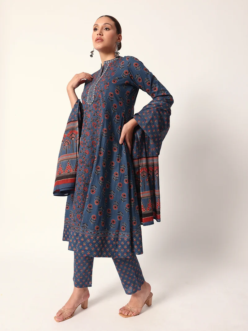 ISHIN Women's Blue Cotton Textured Tunic Full Palazzo Regular Fit Kurta Set