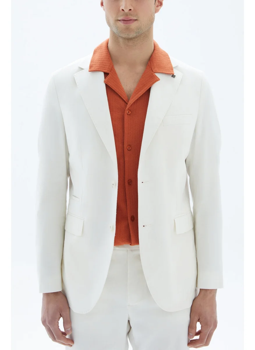 وي كرييت White Textured Classic Blazer By WECRE8