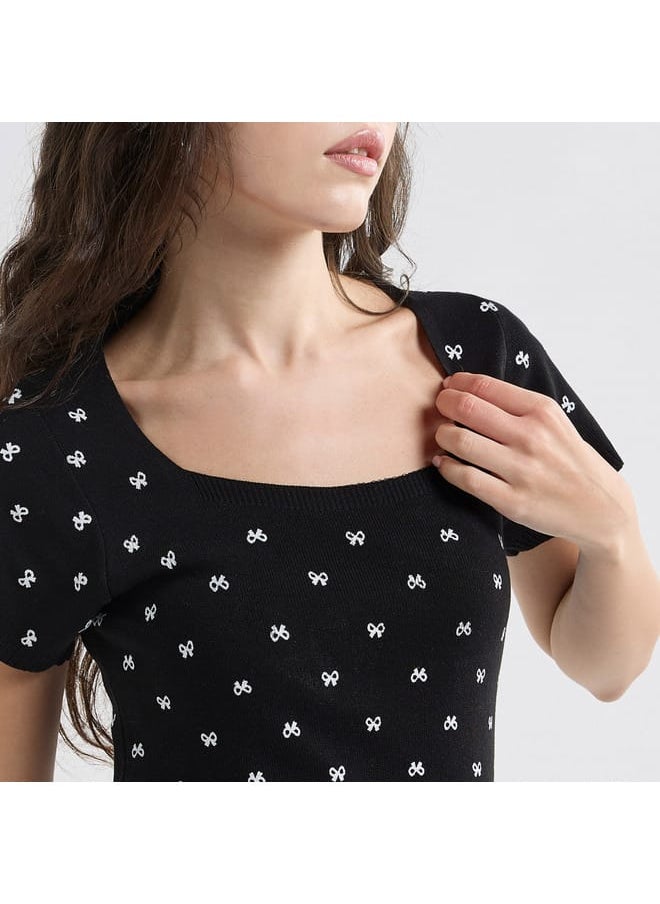 FAV - Textured Square Neck T-shirt with Short Sleeves - Image 1