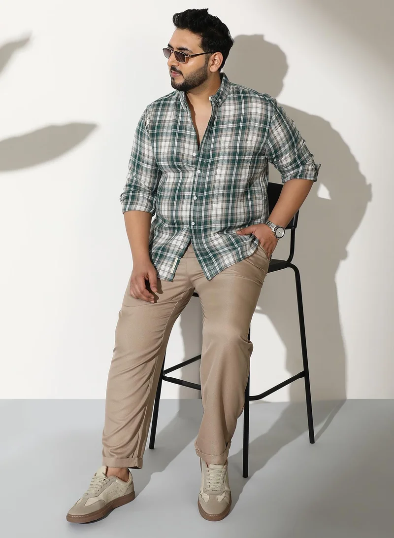 Instafab Plus  Men Button-Down Ombre-Plaid Shirt | Button-Down Collar, Long Button-Cuff Sleeves | Button, Curved Hem | Plaid Jacquard Woven Fabric For Casual & Daily | Forest Green for Men | Best Price UAE