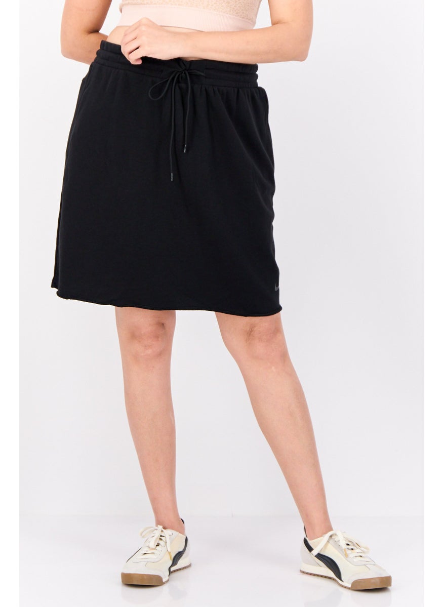 Nike Women Slim Fit Outdoor Skirts, Black  - Image 1