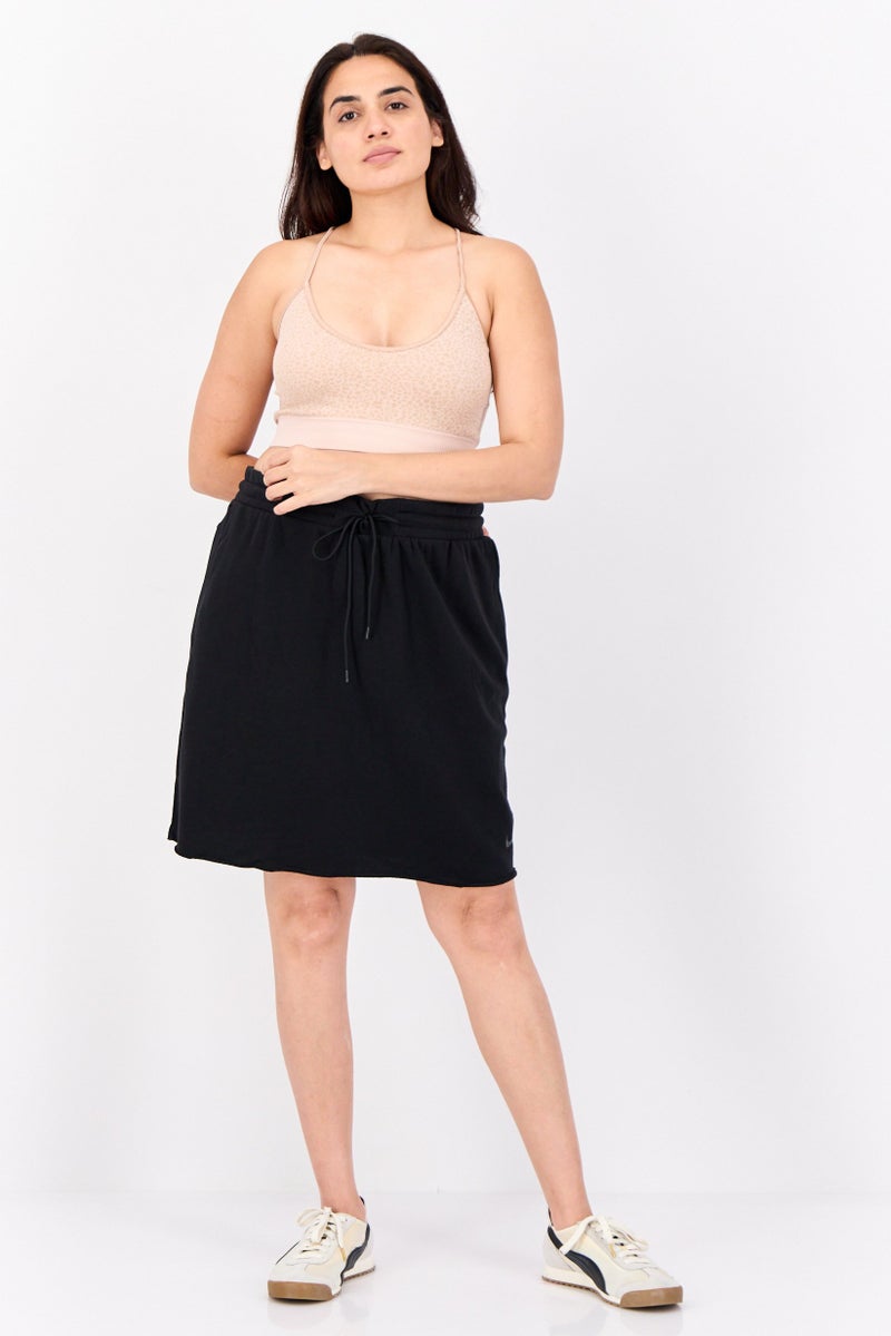 Nike Women Slim Fit Outdoor Skirts, Black - Image 2