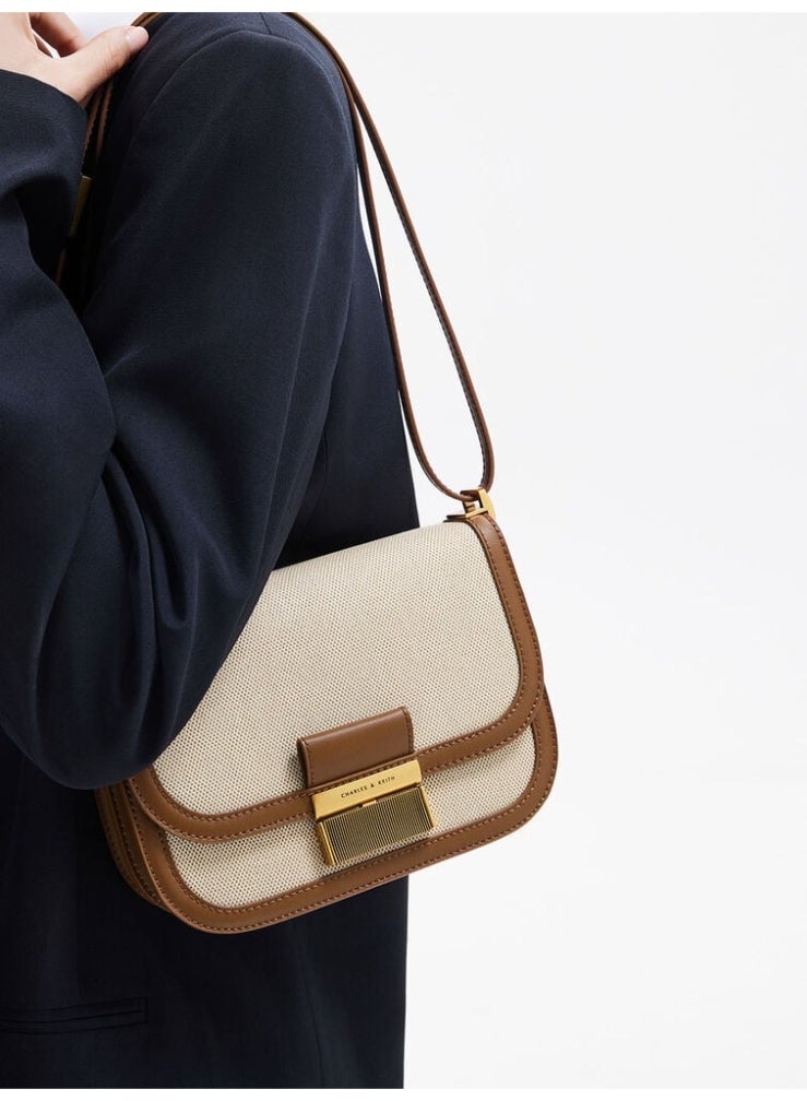 تشارلز & كيث حقيبة كتف وحقيبة كروس بودي من قماش شارلوت - شوكولاتة/بيج - Image 2