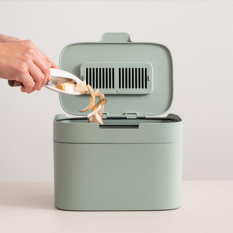 KAZAI. Compost Bin Kitchen 'Elin' | 1.2 GAL / 4.5L Countertop Compost Bin with Lid & Carbon Filter | Odor-Free, Dishwasher Safe, with Inner Bucket | Small Indoor Kitchen Composter | Sage-Green - Image 3