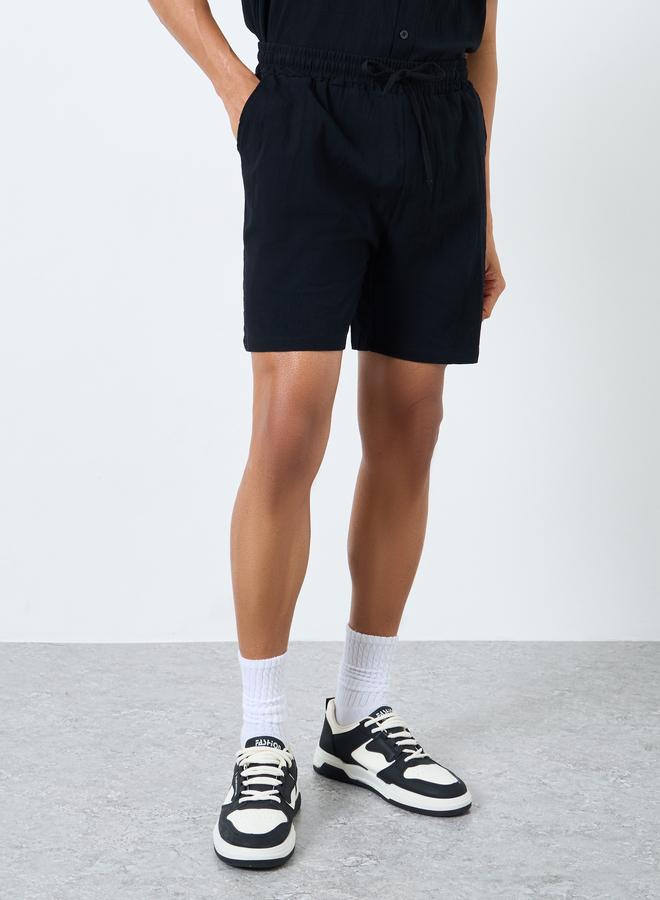 ستايلي طقم قميص وشورت رجالي بقصة عادية من ستايلي - Image 5