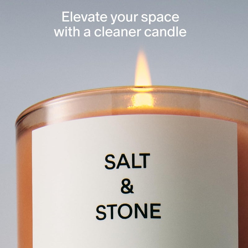 سولت اند ستون شمعة معطرة من SALT & STONE | مصبوبة يدويًا، عطرية ومنعشة | مصنوعة من شمع مزيج جوز الهند الطبيعي وفول الصويا | فتيل قطني 100% | وقت احتراق طويل الأمد 50 ساعة (8.5 أونصة) (برغموت وهينوكي) - Image 2