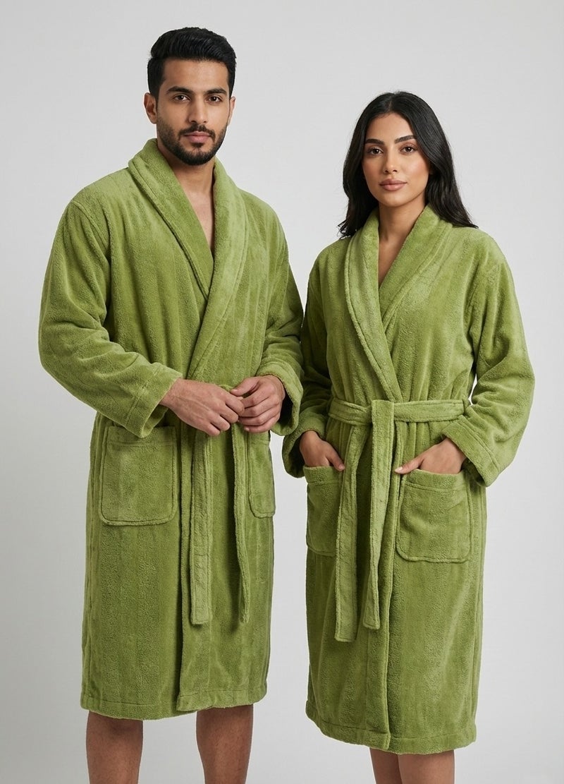 ldeen A comfortable and practical bathrobe, ultra-soft on the skin, with high absorbency. - Image 1