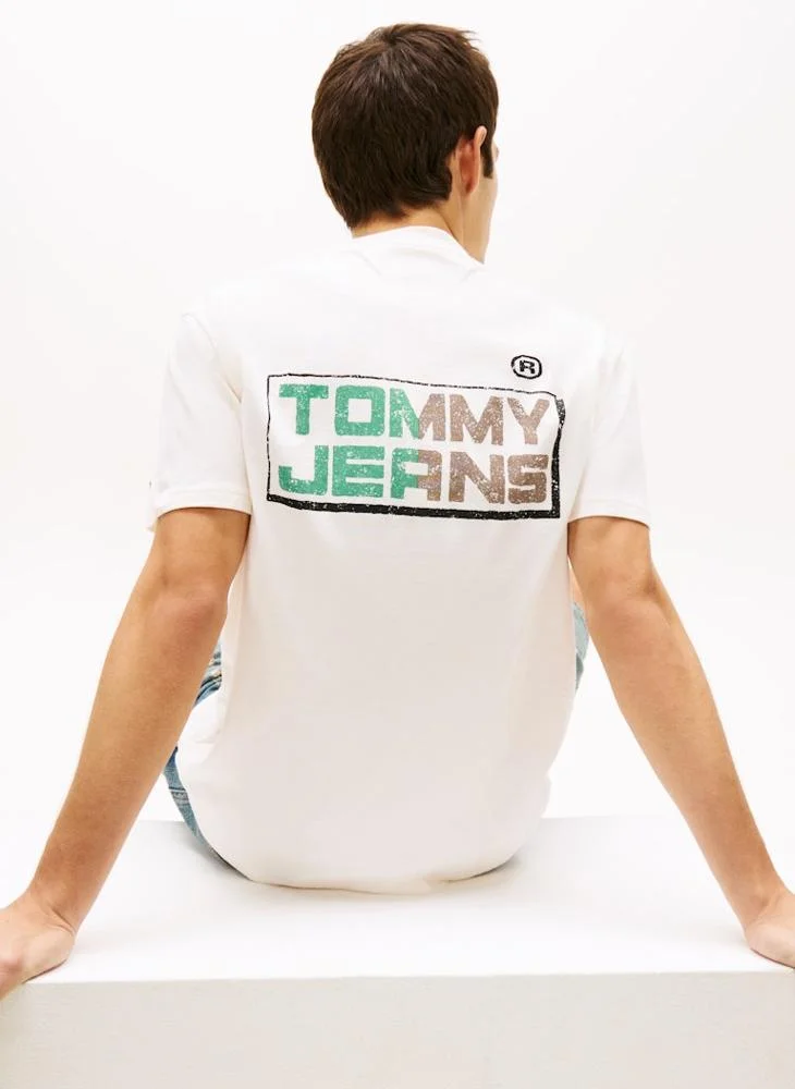 TOMMY JEANS  Back Logo Relaxed Jersey T-Shirt for Men | Best Price UAE