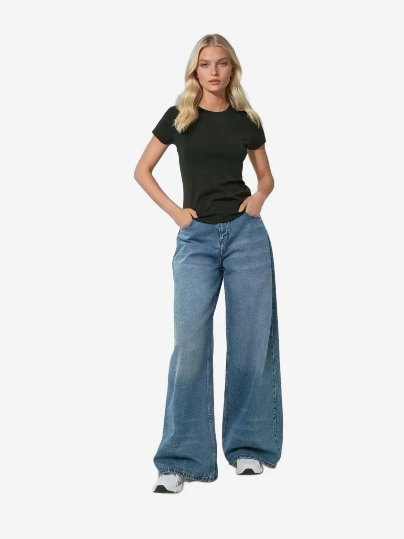 زوبعة تيشيرت أساسي بياقة دائرية