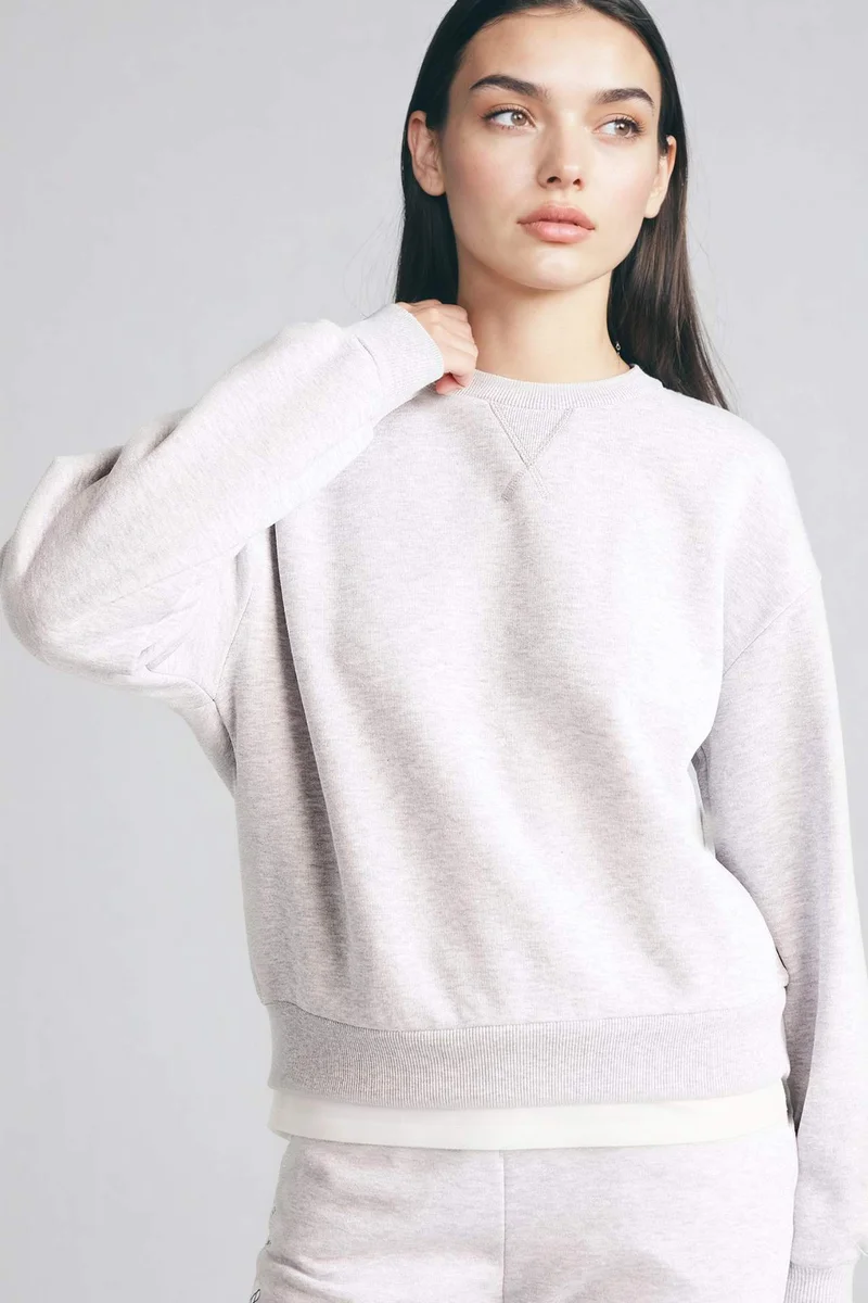 ديفاكتو Relax Fit Basic Sweatshirt