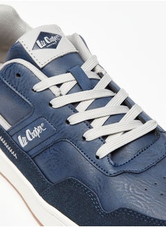 Lee Cooper حذاء رياضي رجالي منخفض الكاحل مزين بشعار مع رباط للإغلاق  - Image 5