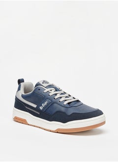 Lee Cooper حذاء رياضي رجالي منخفض الكاحل مزين بشعار مع رباط للإغلاق  - Image 1