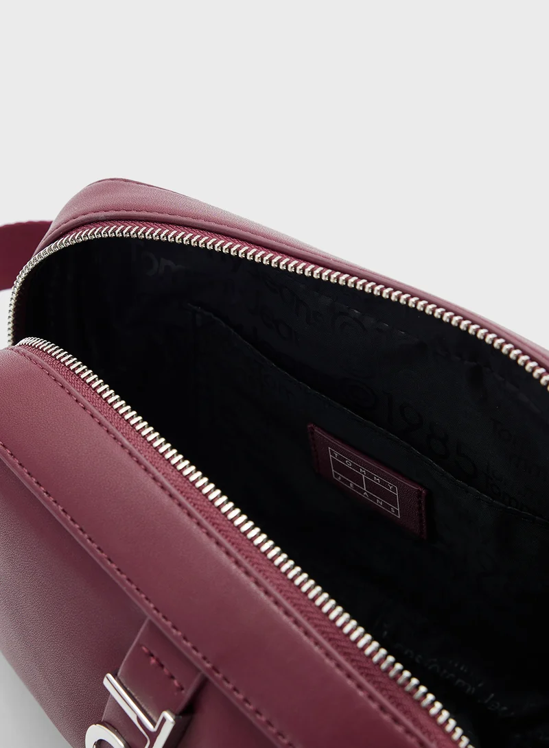TOMMY JEANS Narrow Strap Crossbody