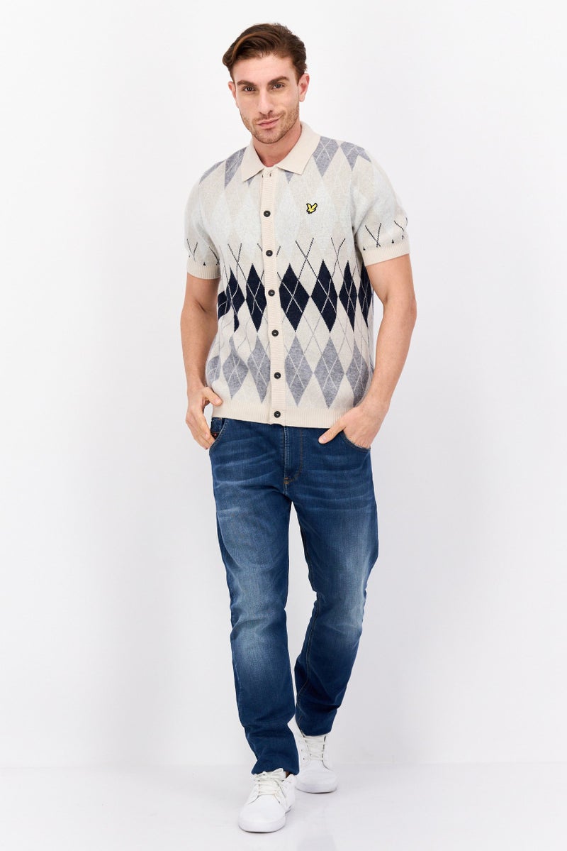 Lyle & Scott Men Spread Collar Short Sleeve British Argyle Sweater, Cream - Image 4