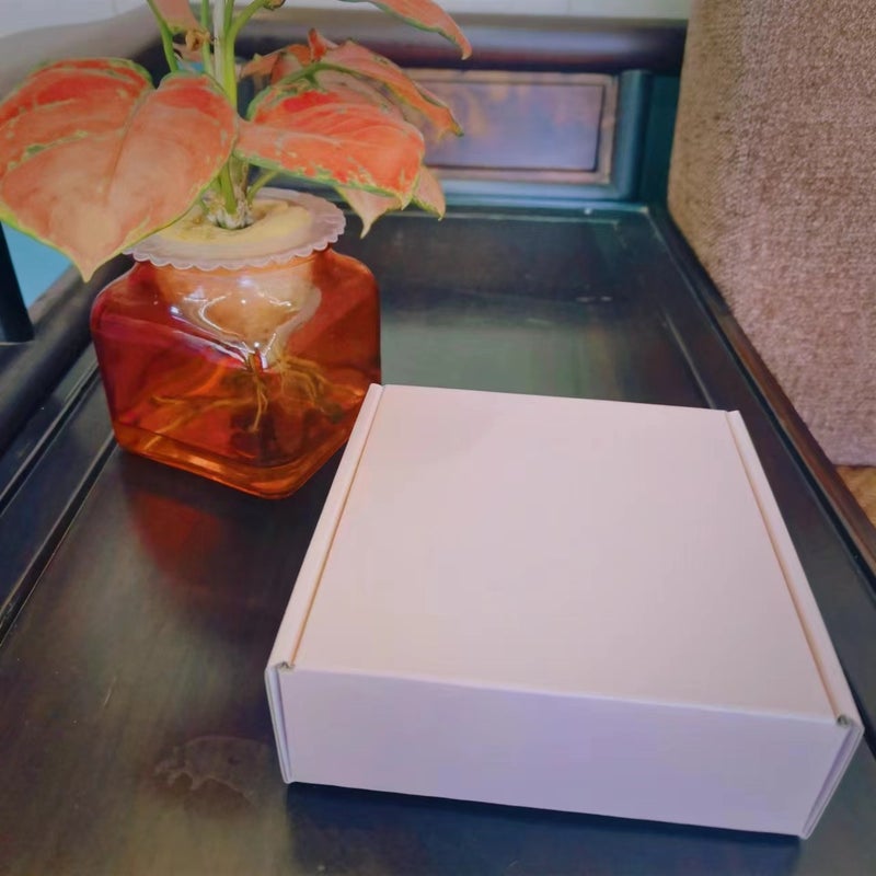 White Flying Machine Box Carton Spot Clothing Toys Electronic Express Packing Box Logistics Packaging Box Corrugated Box - Image 4