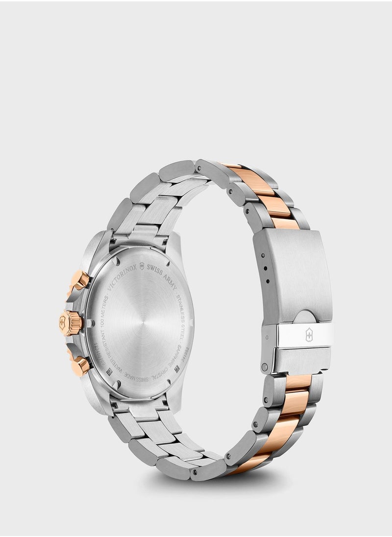 Victorinox Maverick  Analog Watch  - Image 2