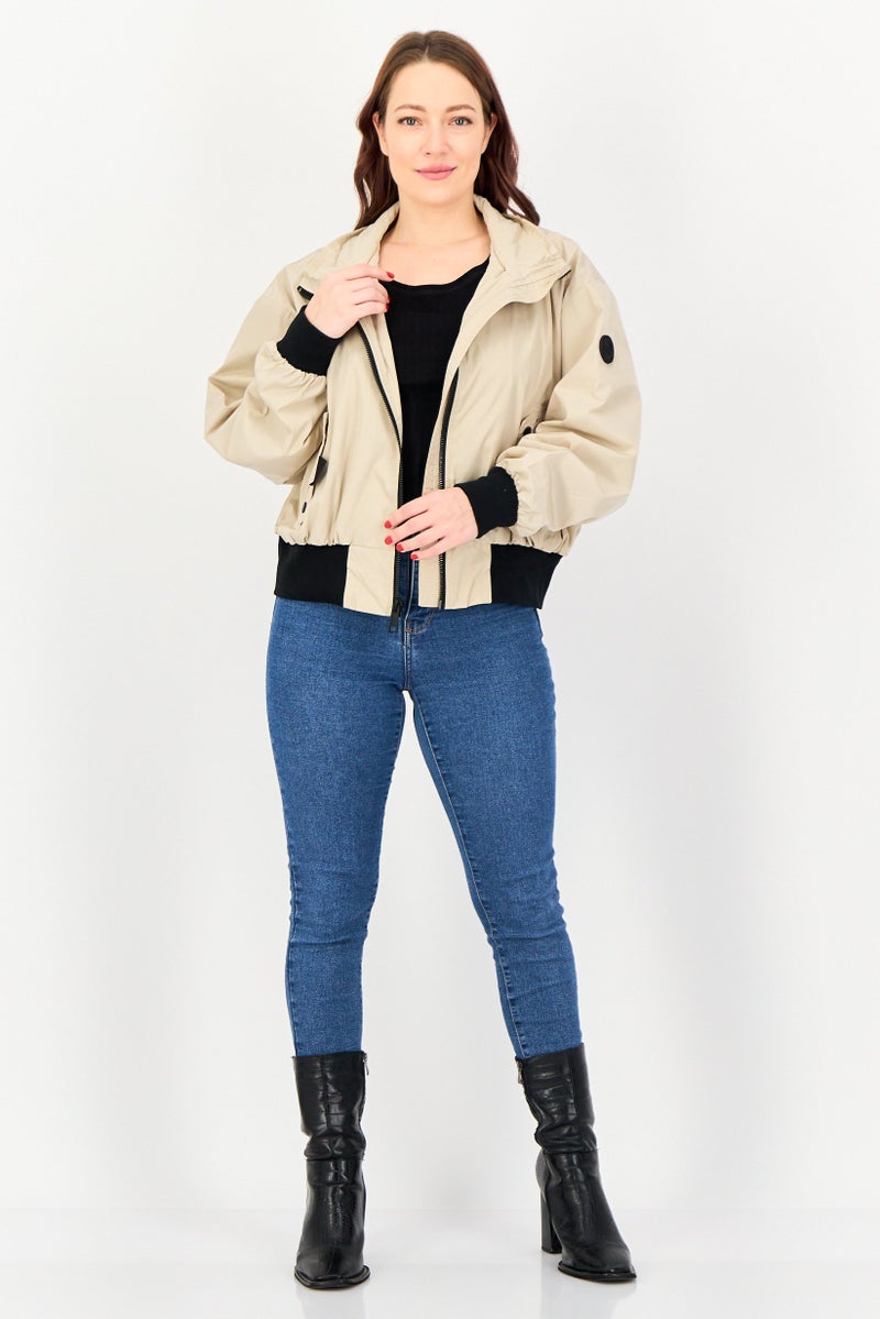 Andrew Marc Women Plain Bomber Jacket, Beige - Image 4