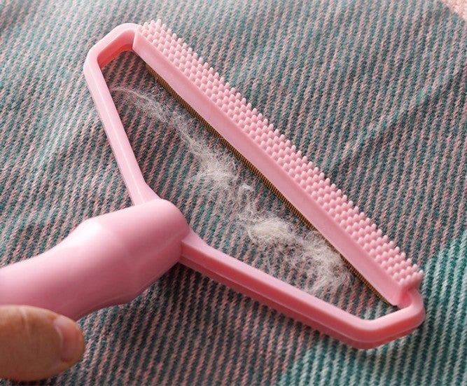Keskin Sharp Clothes Lint Feather Removal Tool  - Image 2