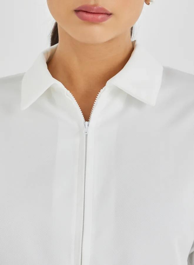 Styli Styli Solid Spread Collar Front Zipper Shirt