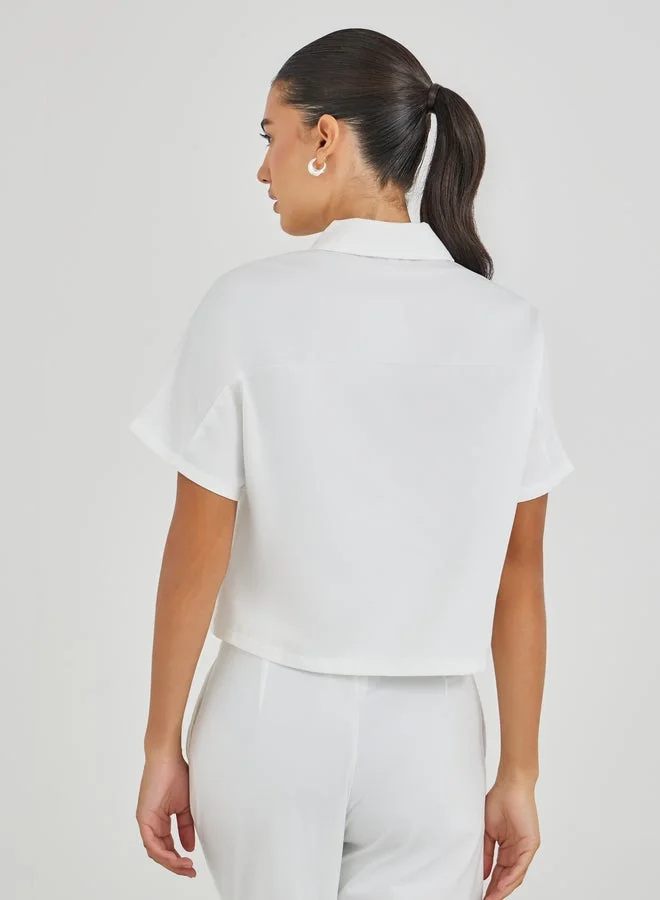 Styli Solid Spread Collar Front Zipper Shirt