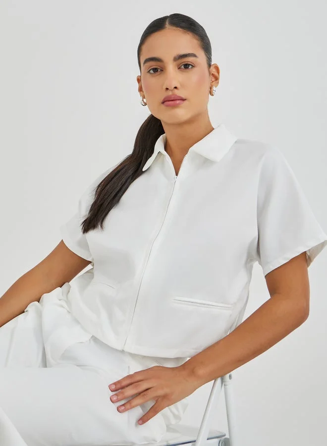 Styli Solid Spread Collar Front Zipper Shirt