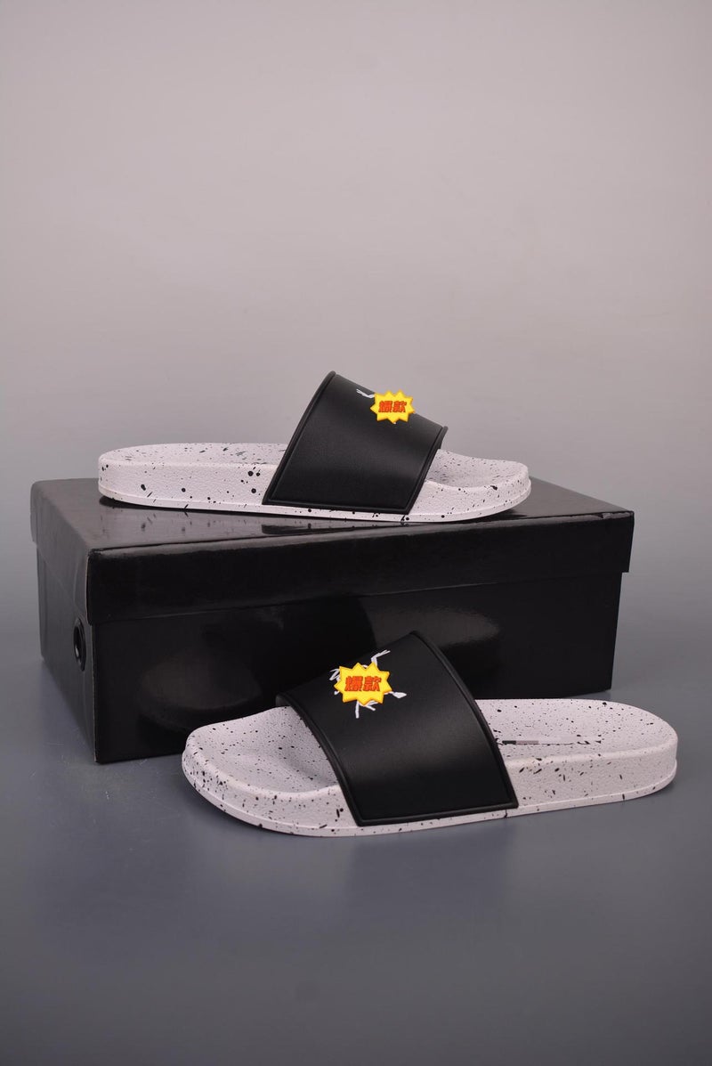 Qi Ta New Summer Fashion Unisex Slide Sandals for Couples, Casual Beach Flip Flops with Splatter Print, Anti-Slip Rubber Sole - Image 1