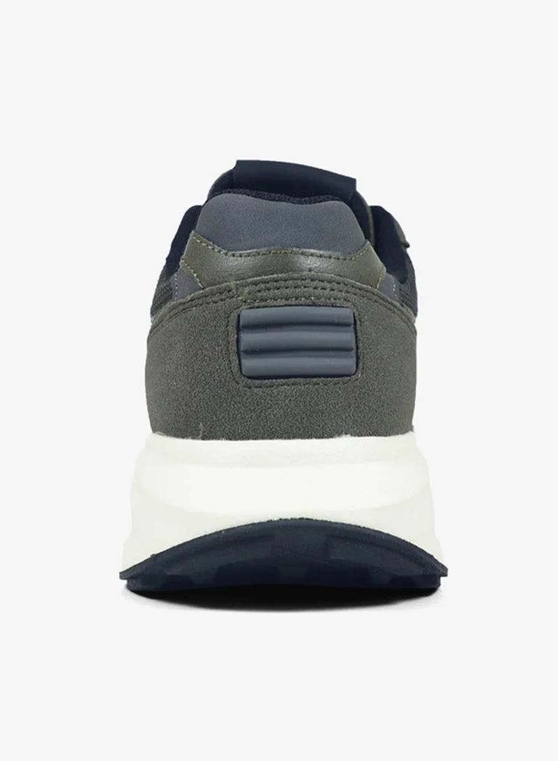 جاب حذاء رياضي رجالي برباط سبيد