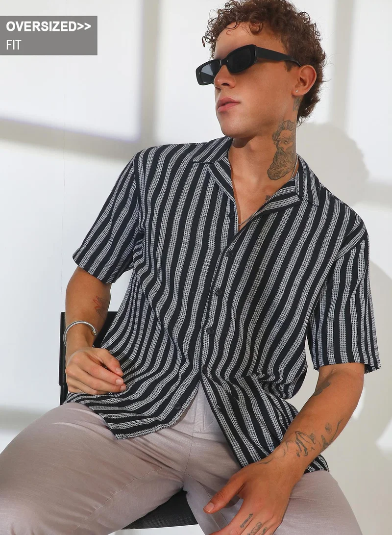 كامبوس سوترا قميص كاندي مخطط ومتماسك كبير الحجم