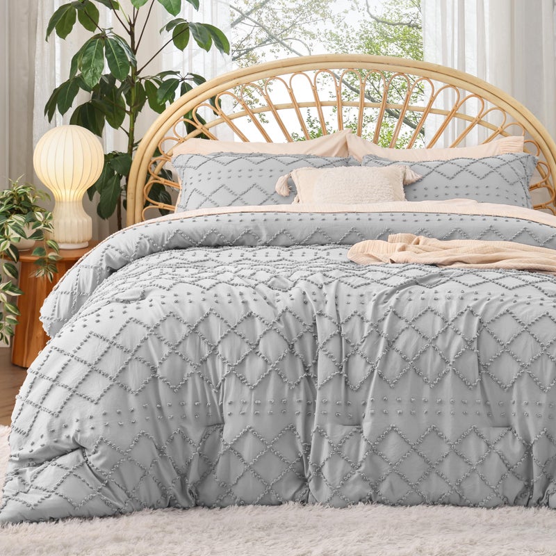 Bedsure Queen Comforter Set  Light Grey Comforter Boho Tufted Shabby Chic Bedding 3 Pieces Vintage Farmhouse Bed Set for All Seasons Fluffy Soft Bedding with 2 Pillow Shams