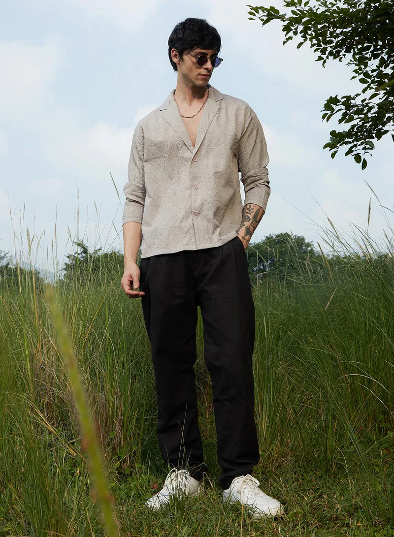 Campus Sutra Campus Sutra Men's Ecru Beige Wrinked Korean Oversized Shirt For Casual Wear | Lapel Collar | Long Sleeve | Button Closure | Oversized Shirt Crafted With Comfort Fit For Everyday Wear