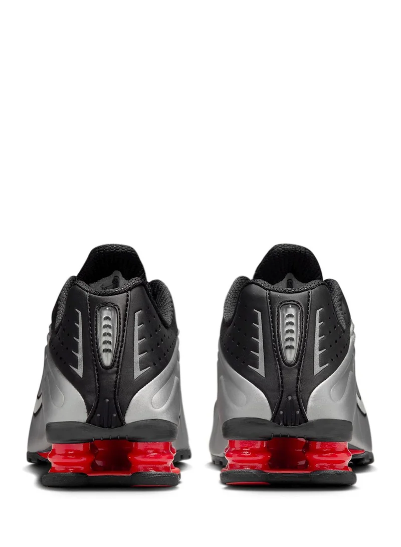Nike Shox R4