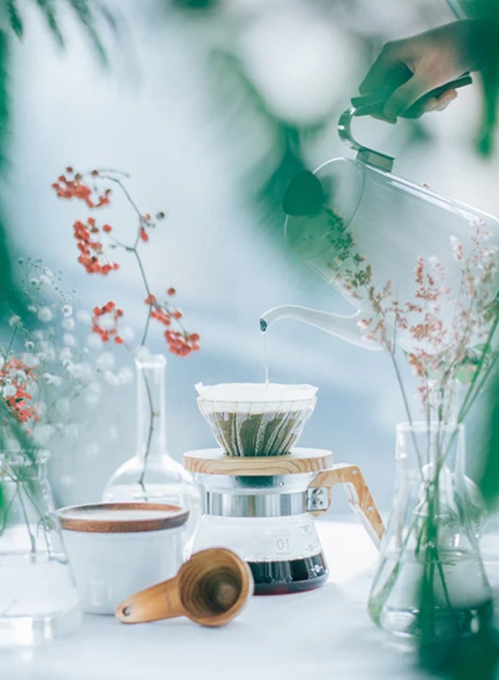 هاريو وعاء القهوة الزجاجي من خشب الزيتون V60 02، سعة 600 مل  - Image 5