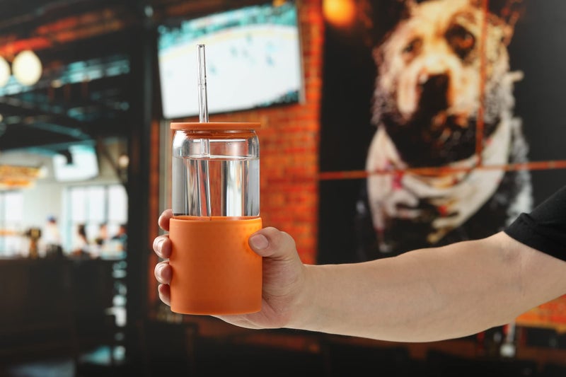 Sunseeke Glass Tumbler مع قش وغطاء 16 أوقية من القهوة الجليدية كوب من الأكمام السيليكون تنظيف فرش شرب الكريات للمياه المثلجة المثلجة - BPA Free -3pack - Image 4