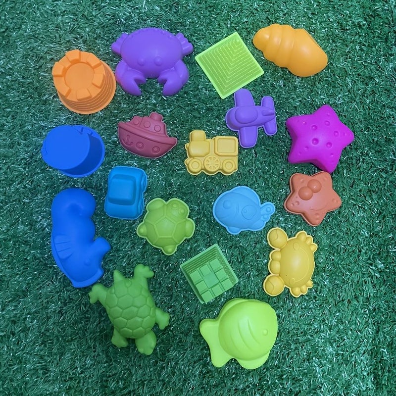 18 Pieces Beach Sand Molds Castle Marine Animal Transportation Toys - Image 4