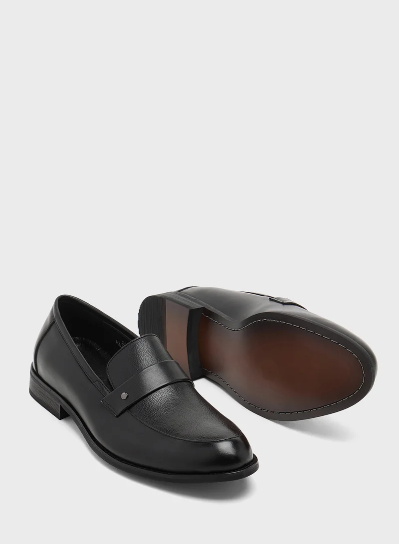 روبرت وود Classic Formal Slip Ons