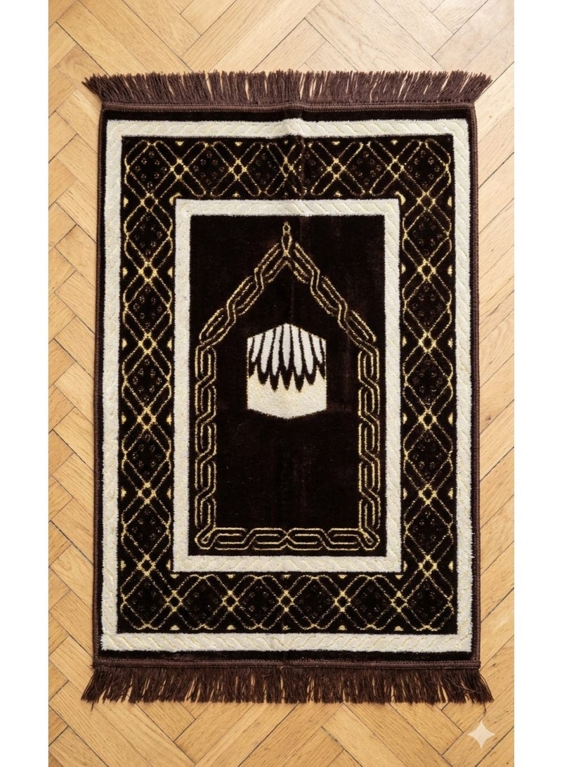 سجاد صلاه مصنوعه من القطيفه الناعمه  خامه عاليه الجوده باللون  البني - Image 1