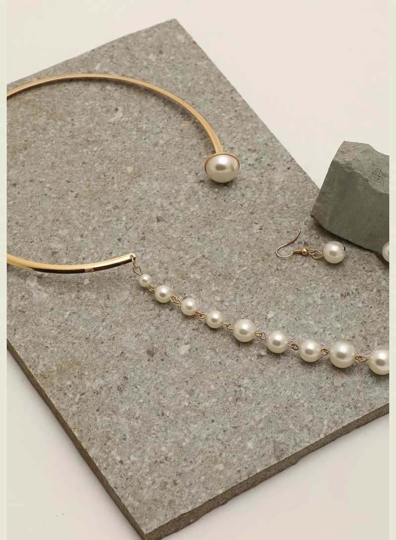SOHI Gold Plated Pearls Necklace and Earring Set