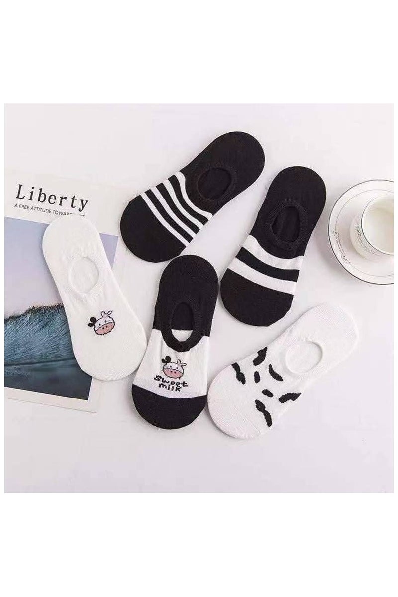 5 أزواج من الجوارب القصيرة النسائية بنقشة بقرة حليب حلوة، مناسبة للارتداء اليومي - Image 1