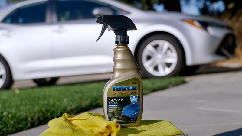 Rain-X PRO 620183 Graphene Spray Wax, 16oz - Enhances Gloss, Slickness and Color Depth of Painted Surfaces While Repelling Dust, Dirt and Debris, Extending Existing Wax Protection - Image 3