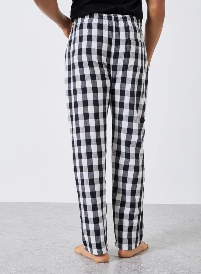 Styli  Men Checked Relaxed Fit Pyjama Pants for Men | Best Price UAE