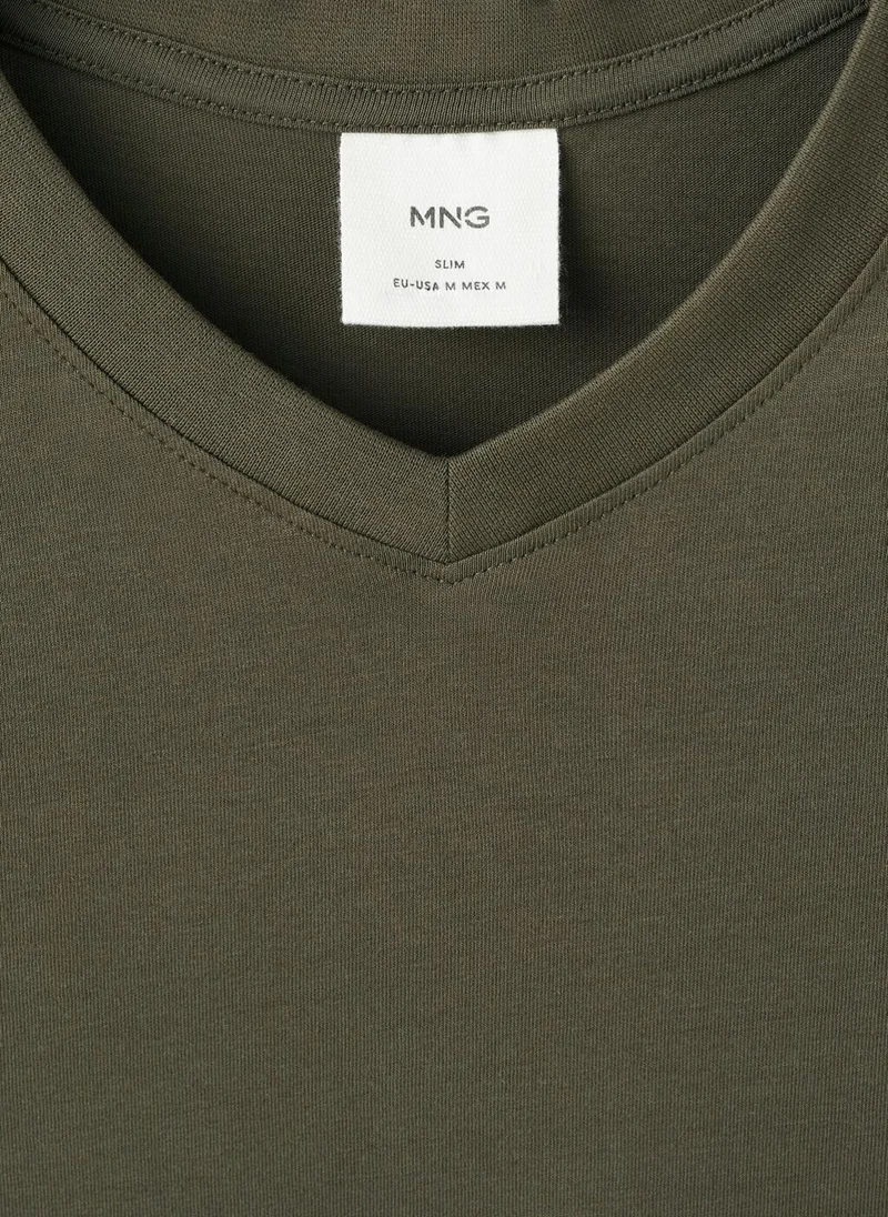 Mango Man 100% cotton slim-fit V-neck t-shirt