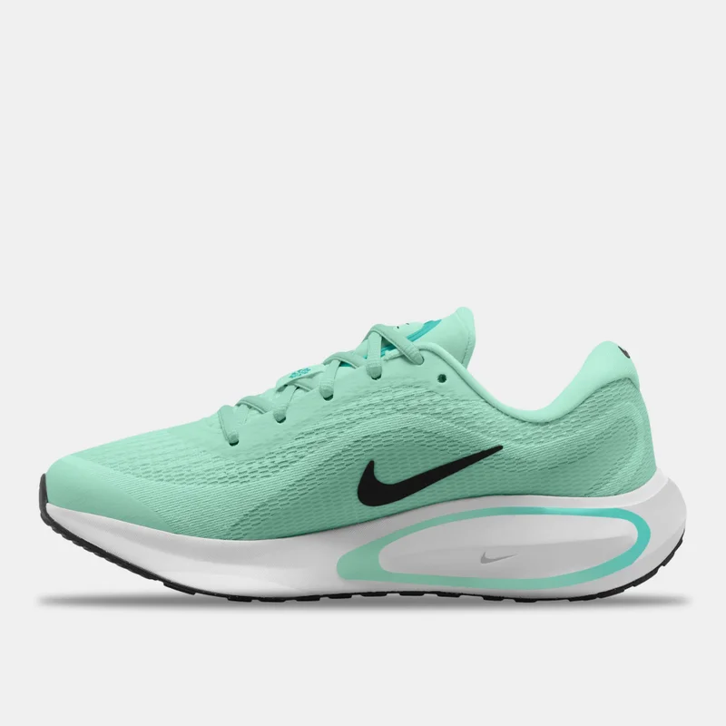 نايكي حذاء الجري جيرني رن رود للنساء