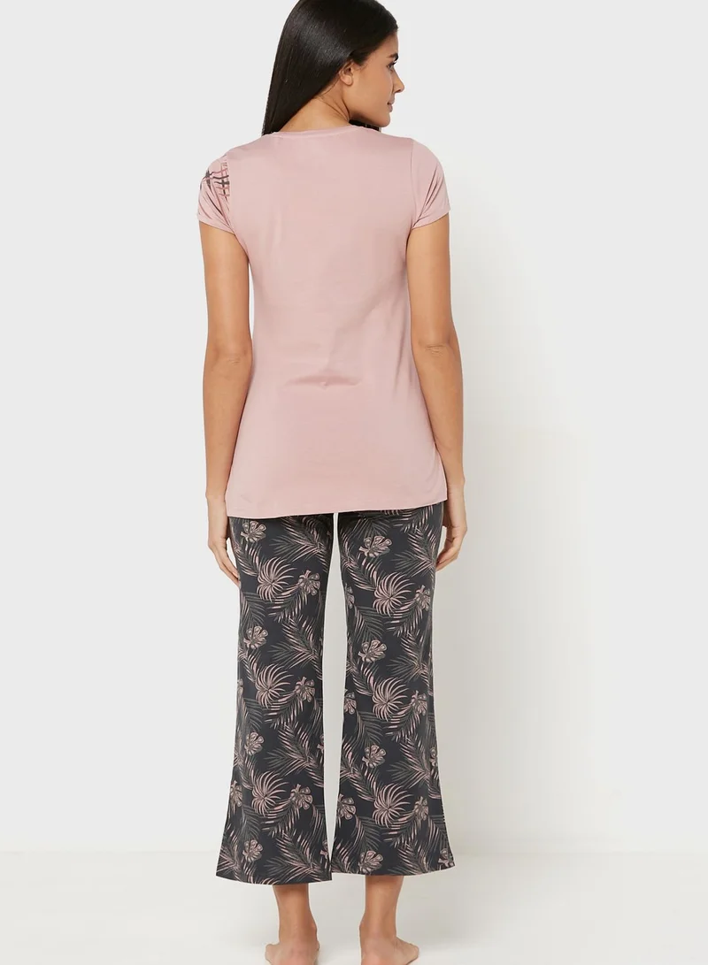 Sweet Dreams Round Neck Graphic T-Shirt & Pyjama Set