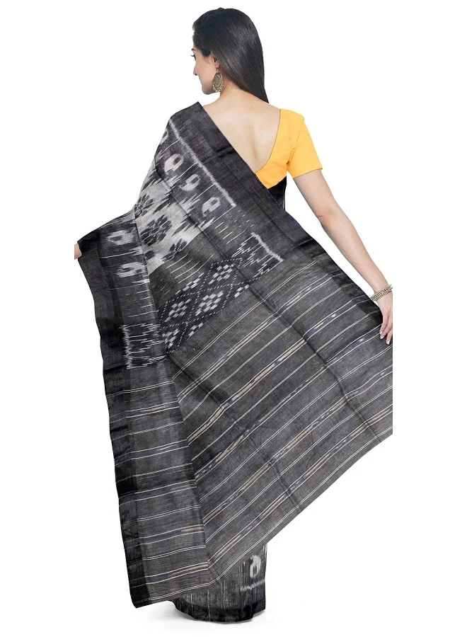 Parinita Sarees ساري قطن أسود بنقش الإيكات للنساء