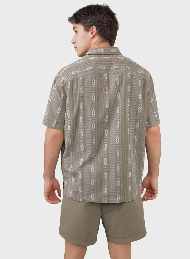 American Eagle Printed Short Sleeve Poolside Shirt