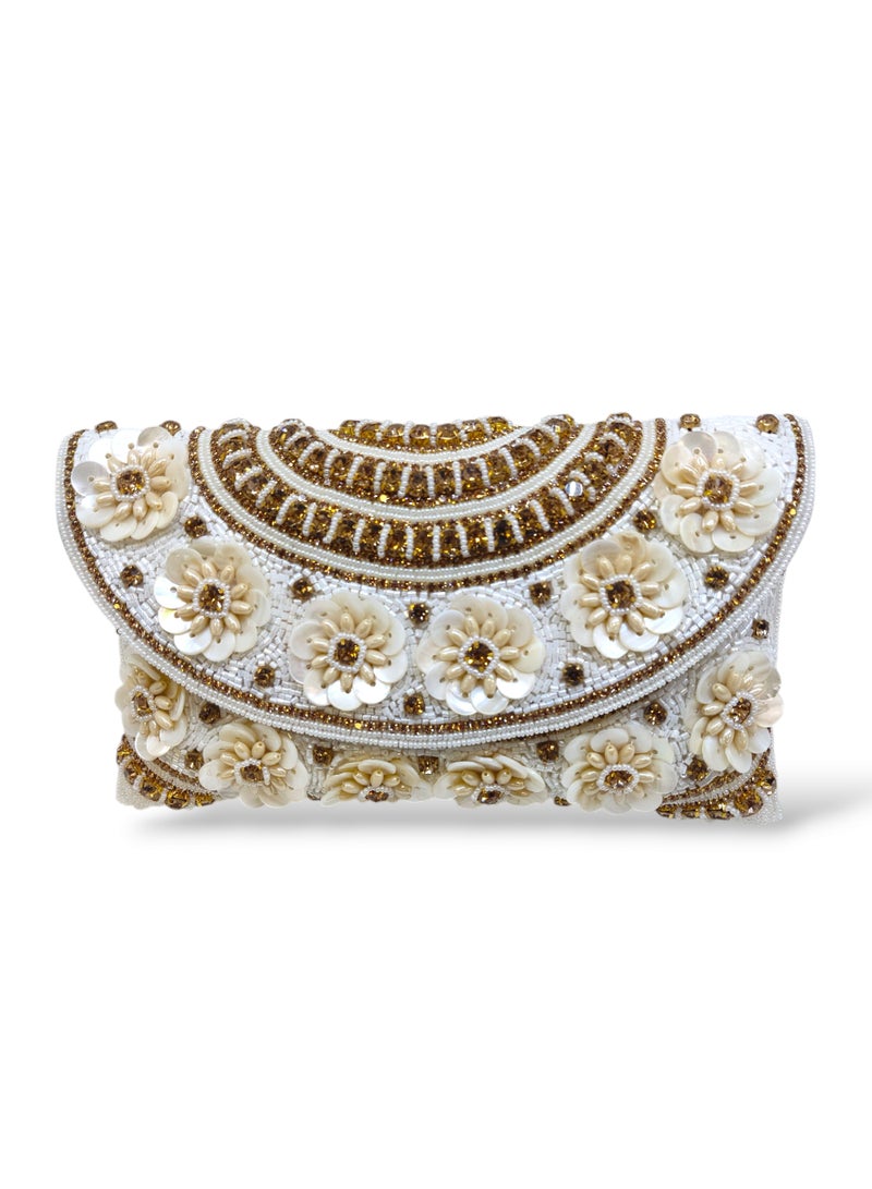 أركاد حقيبة كلاتش مزينة بالزهور باللون الأبيض والذهبي من أركاد - Image 2