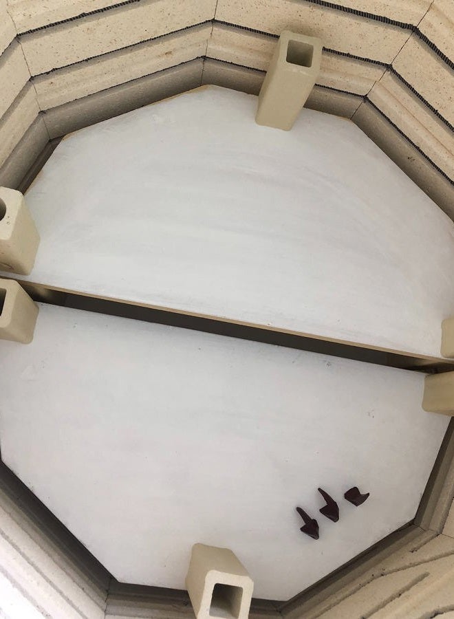 Penguin Pottery 16 oz Liquid Kiln Wash - Ready to Use - No Need to Mix - Prevent Glaze from Sticking to Kiln Shelves - Image 2
