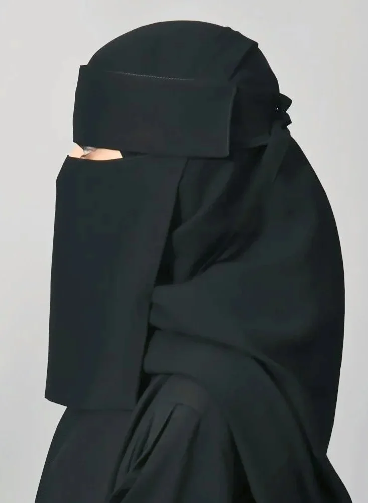 lamha abaya Short sunniqab with elastics and tie closure